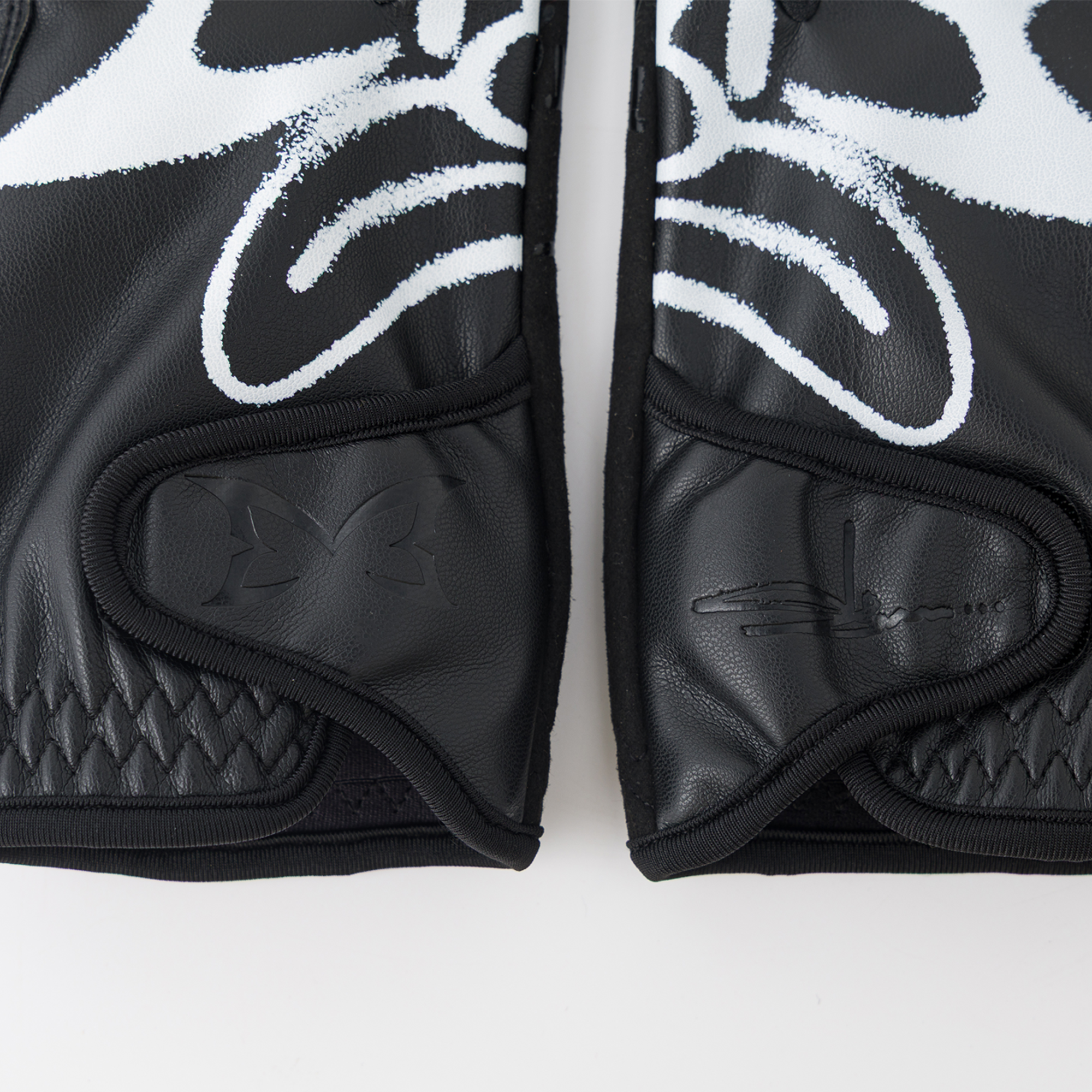MERTRA x Slawn Gloves (Black)