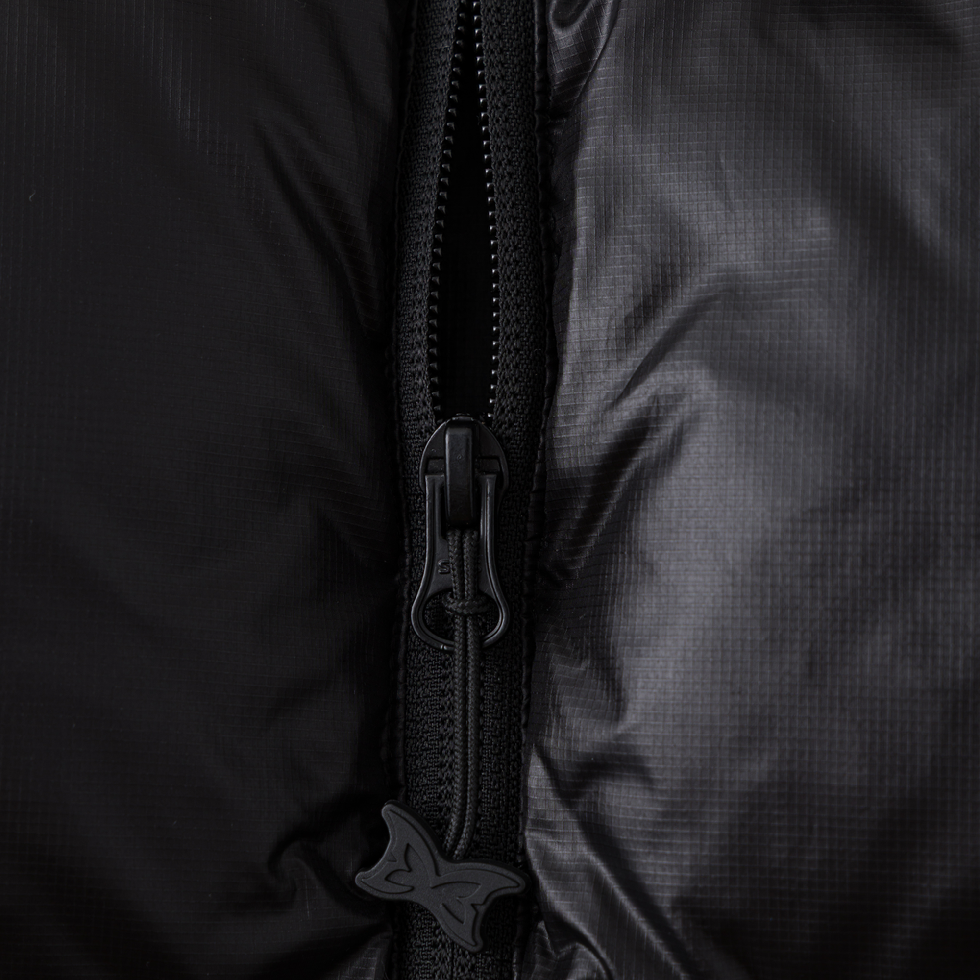 Grid Puffa (Black)